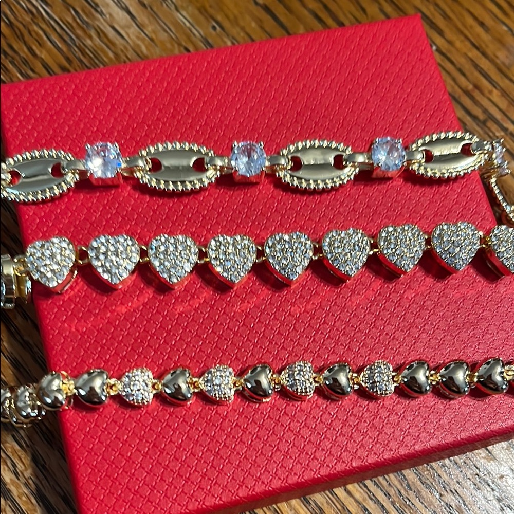 Elegant Gold and Silver Heart Bracelet Set.  Size 8. Gold plated.